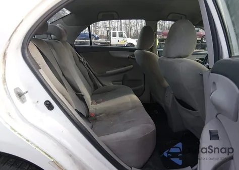 2013 Toyota Corolla Le z USA, uszkodzony, nr VIN 2T1BU4EEXDC057004